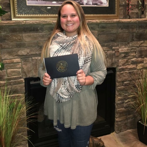 cute flowy top - Picture 6 of 6